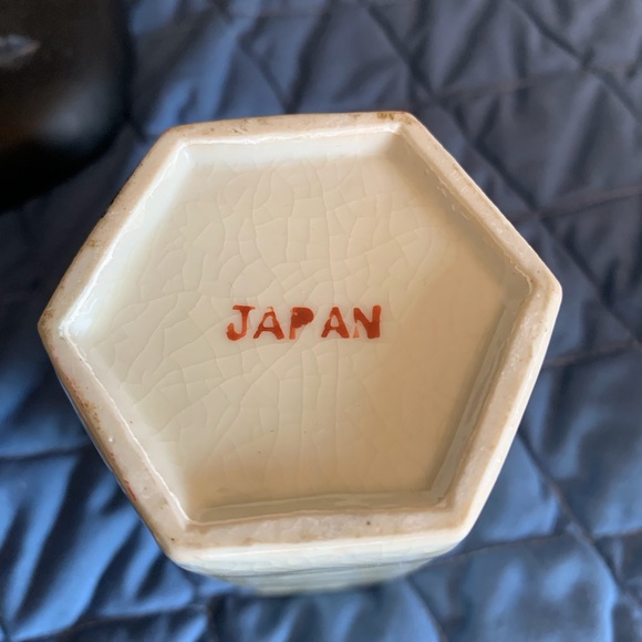 Vintage Japan Pheasant Vase - Picture 6 of 8